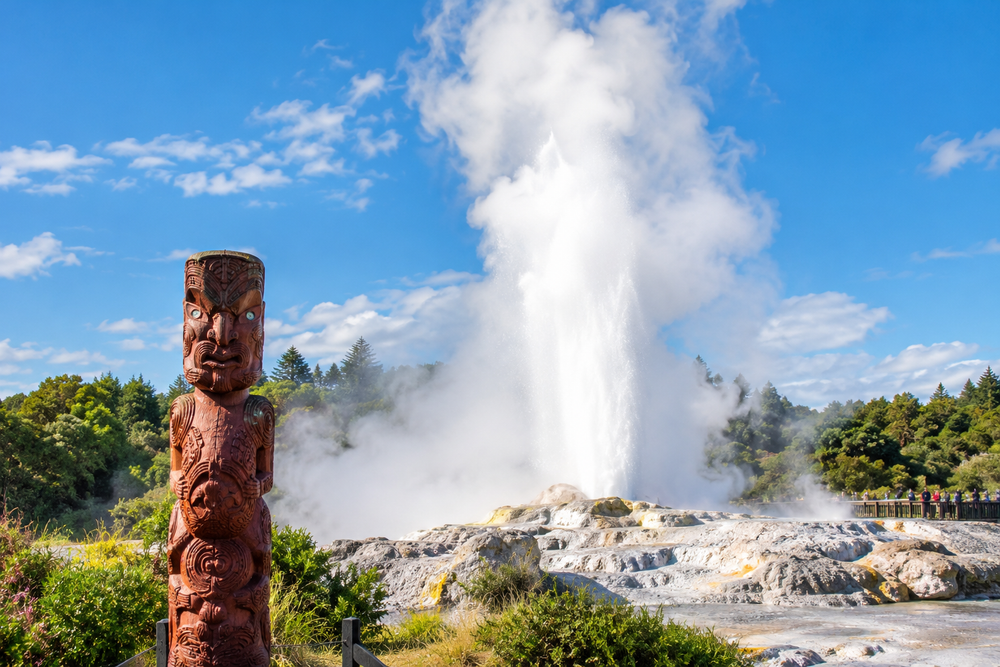 Te Puia and Pōhutu Geyser, Rotorua and Taupō