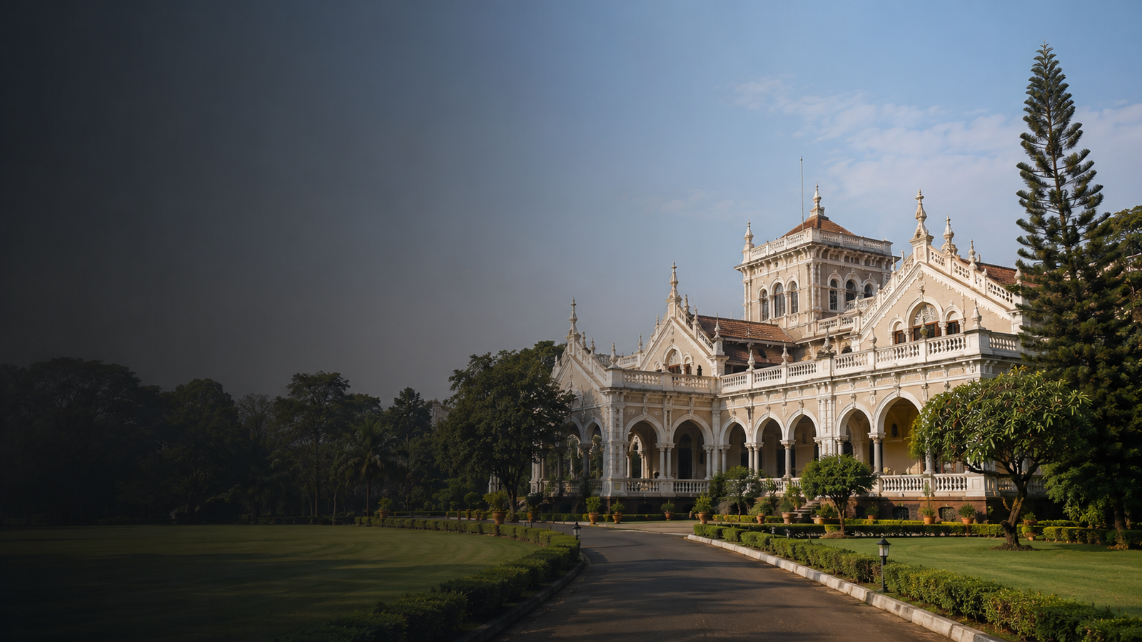 Pune currency exchange